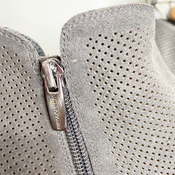 Vince Camuto Nethera Gray Perforated Leather Pointed Toe Ankle Booties 11M - Picture 5 of 12